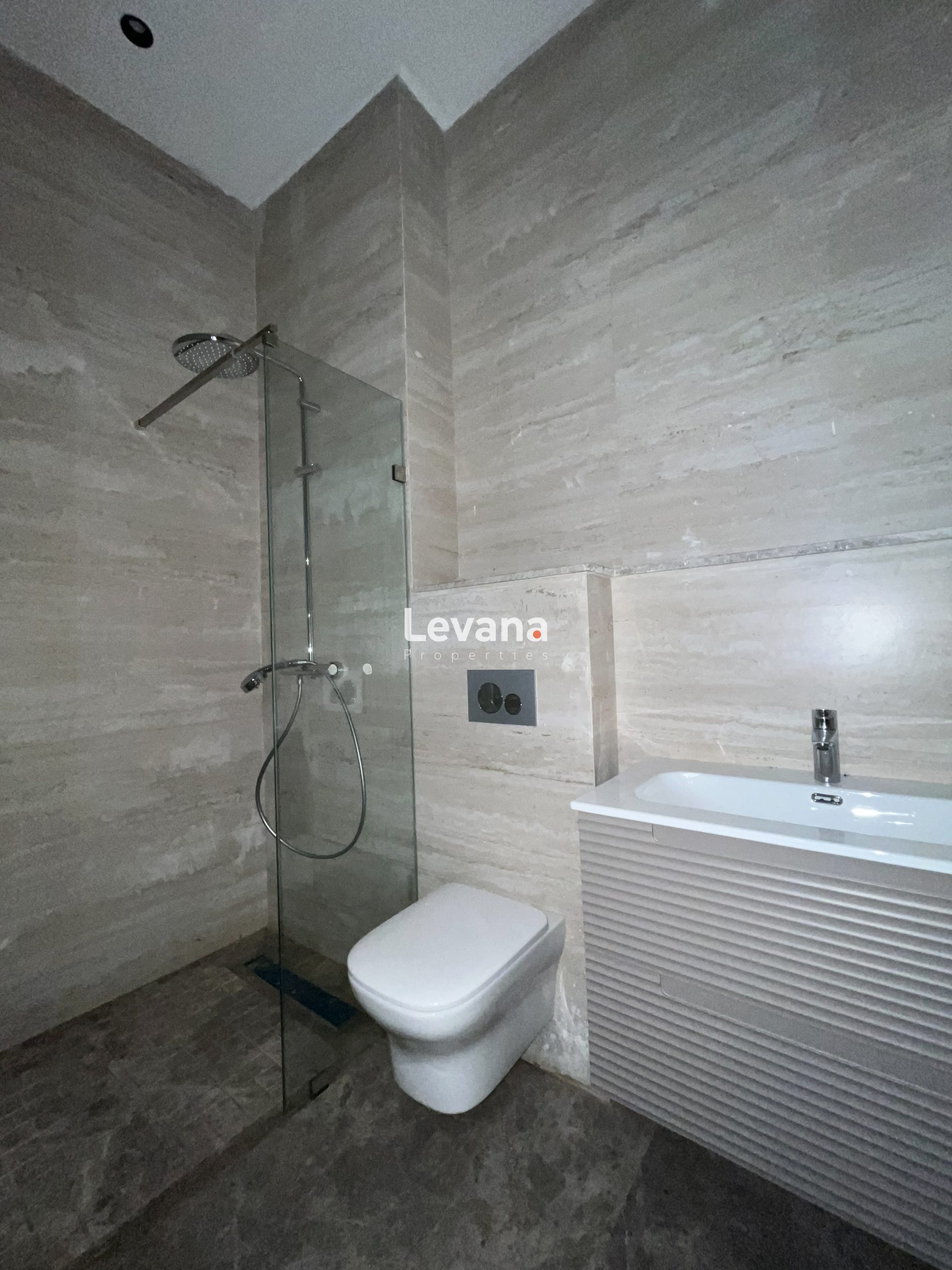 Appartement de luxe avec piscine et jardin