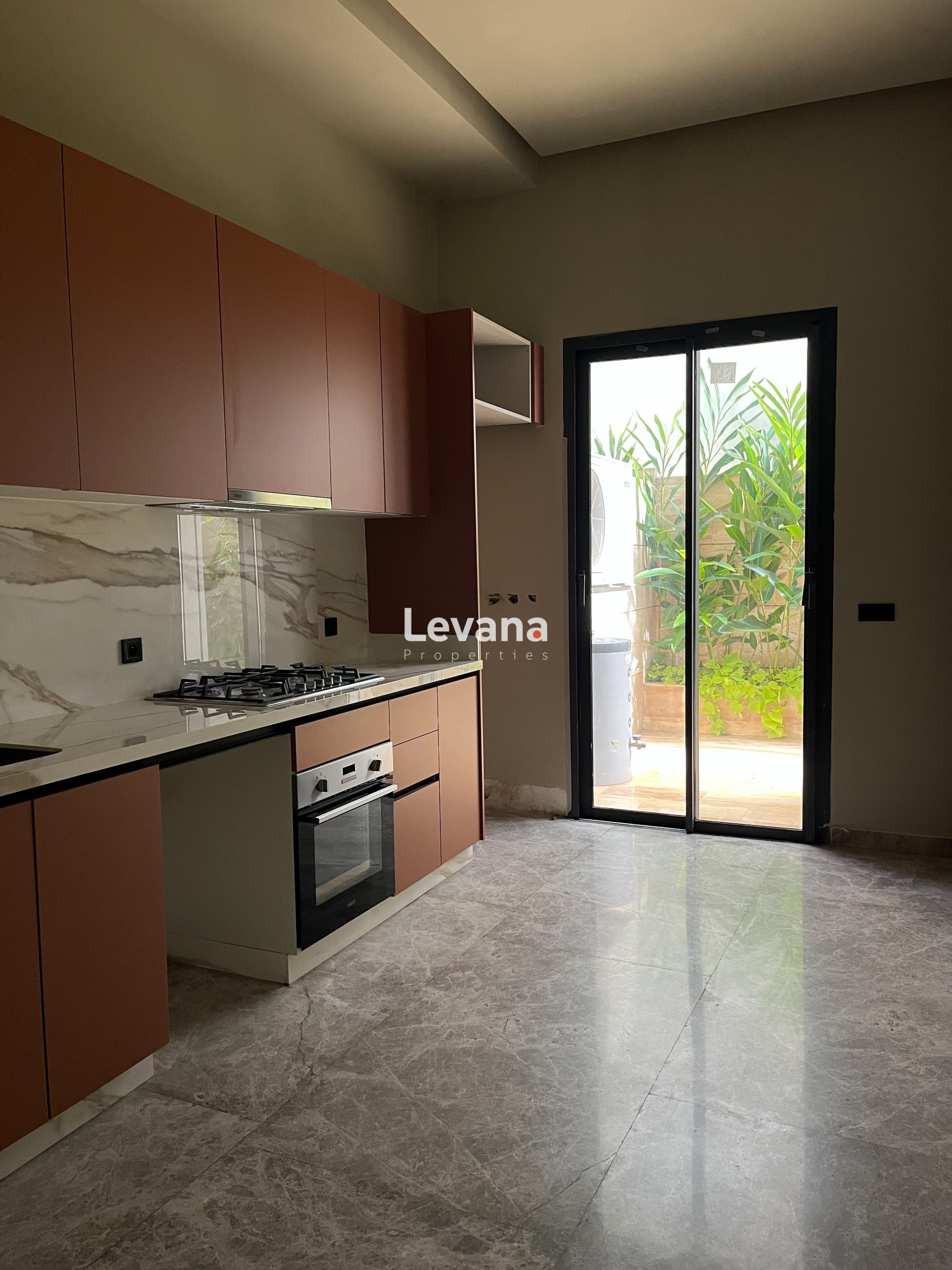 Appartement de luxe avec piscine et jardin