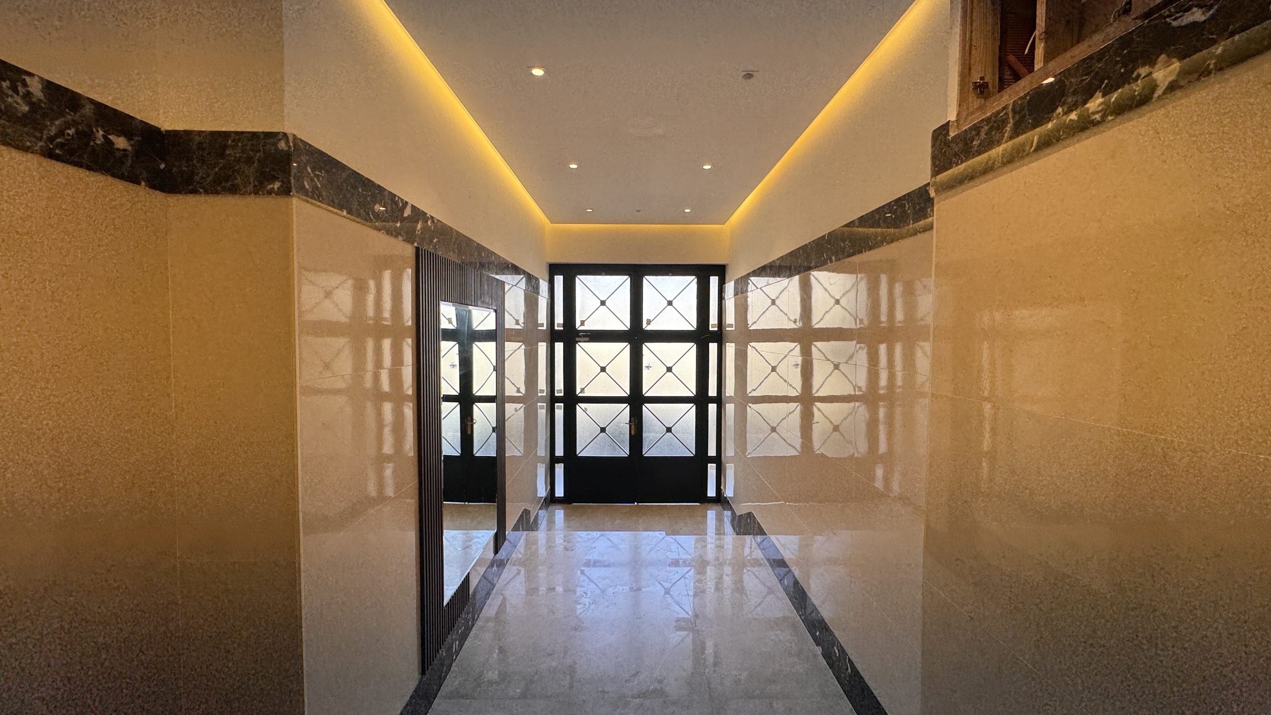 Riad Salam